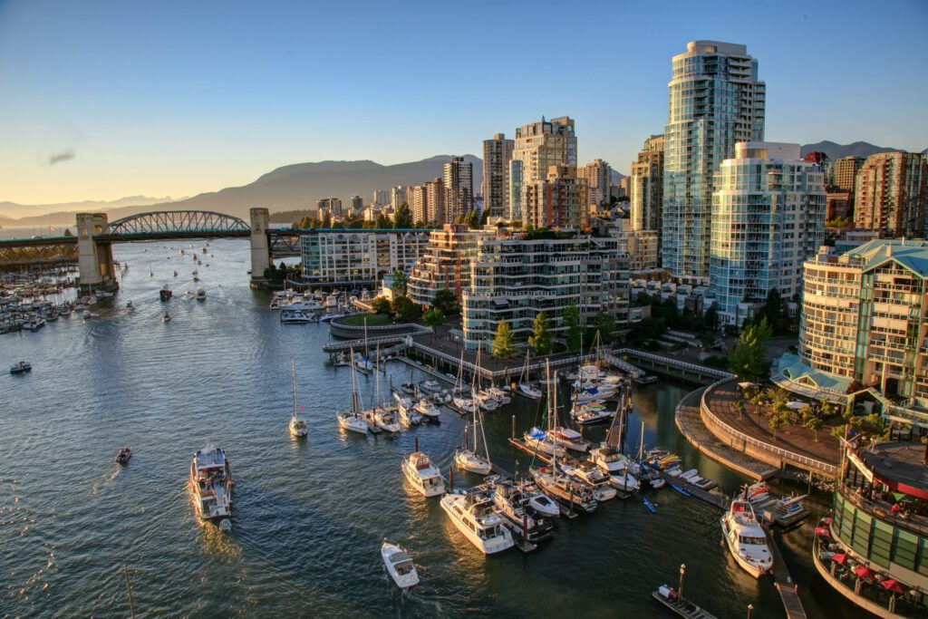 Kanada'da Ziyaret Edilecek En İyi Şehirler
